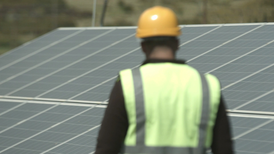 在光伏發(fā)電的運維工作中，如何辨別其工作效果